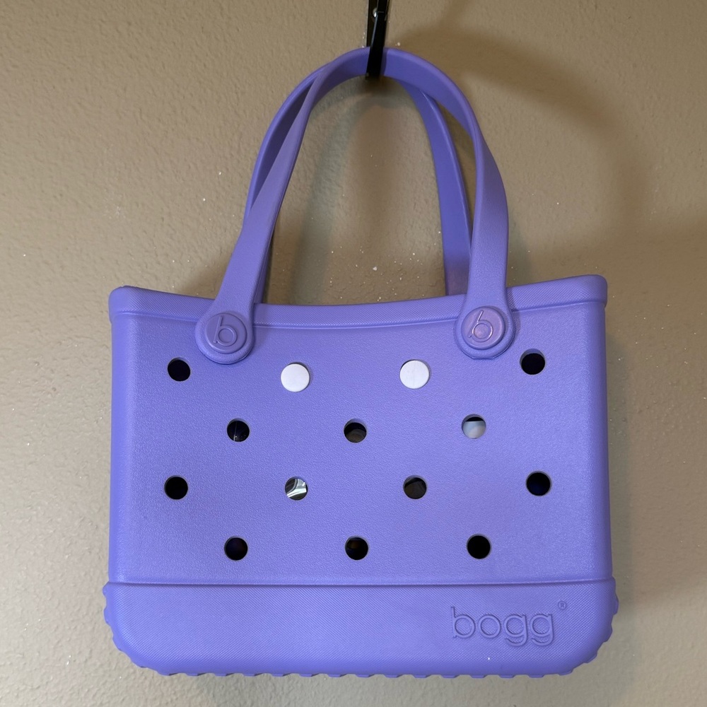 Bogg Bag Bitty in Lilac Purple - Picture 4 of 7